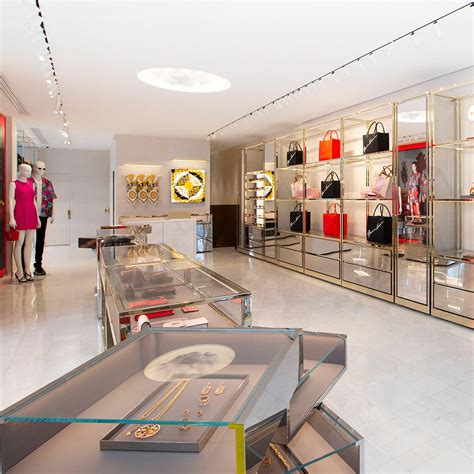 boutique versace cannes|fashion boutiques Cannes.